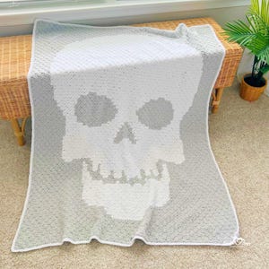 C2C Skull Blanket Crochet Pattern | Spooky Halloween Afghan PDF | Corner to Corner Skull Throw Blanket Design | Digital Download Pattern