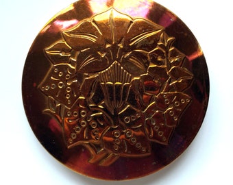 Vintage Pygmalion art deco engraved rectangular powder compact