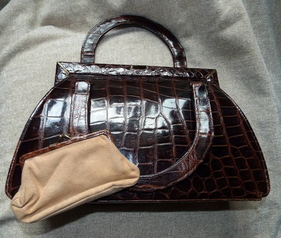 Vintage 1940s glossy brown textured croc effect le