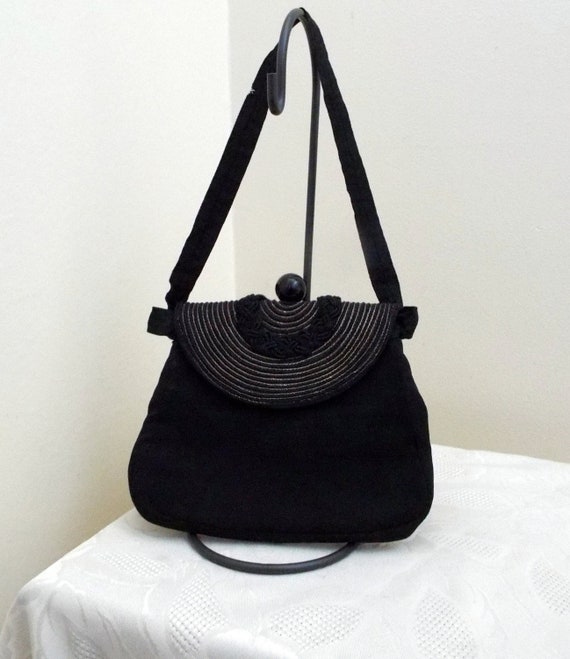 Vintage 1930s/1940s black crepe evening bag with e