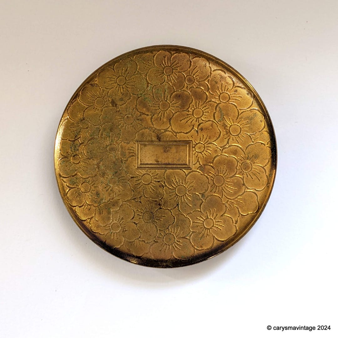 Vintage Powder Compact With Floral Design Lid and Blank Cartouche - Etsy