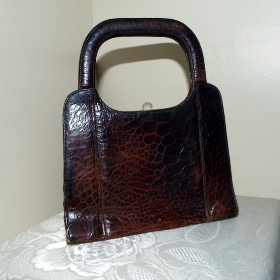 Vintage 1940s rich brown reptile leather handbag