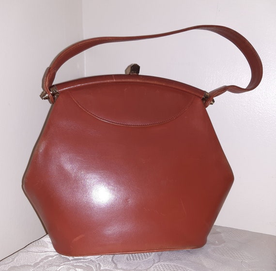 Vintage Bagcraft tan leather rigid boxy handbag, 1