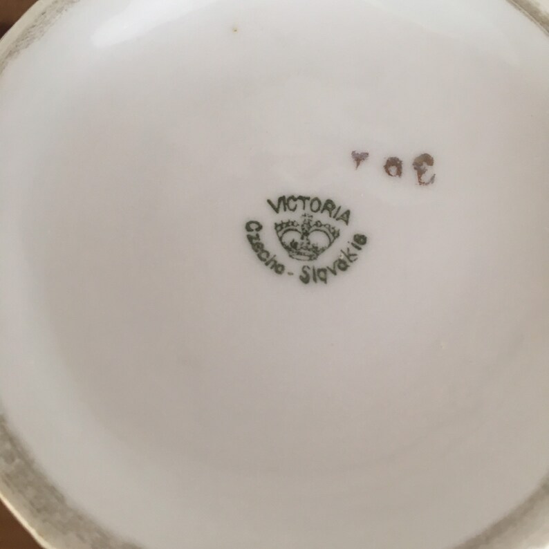 Collectible Vintage 1930s Small Pearlised Souvenir of Blackpool Mug