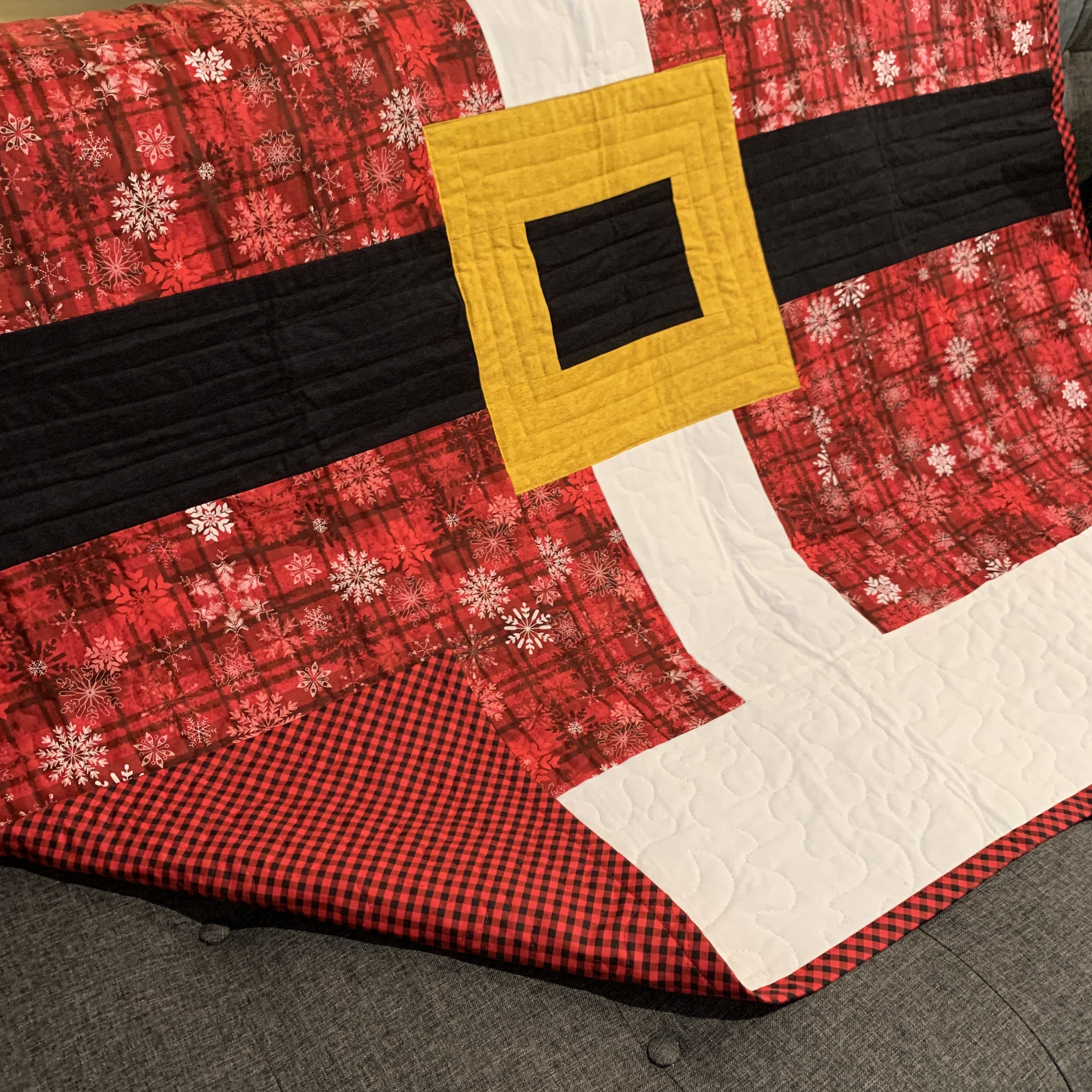 PDF Sewing Pattern, Santa's Suit Blanket or Quilt  Digital Pattern, Christmas, Santa Claus, Santa's Belt Holiday Quilt