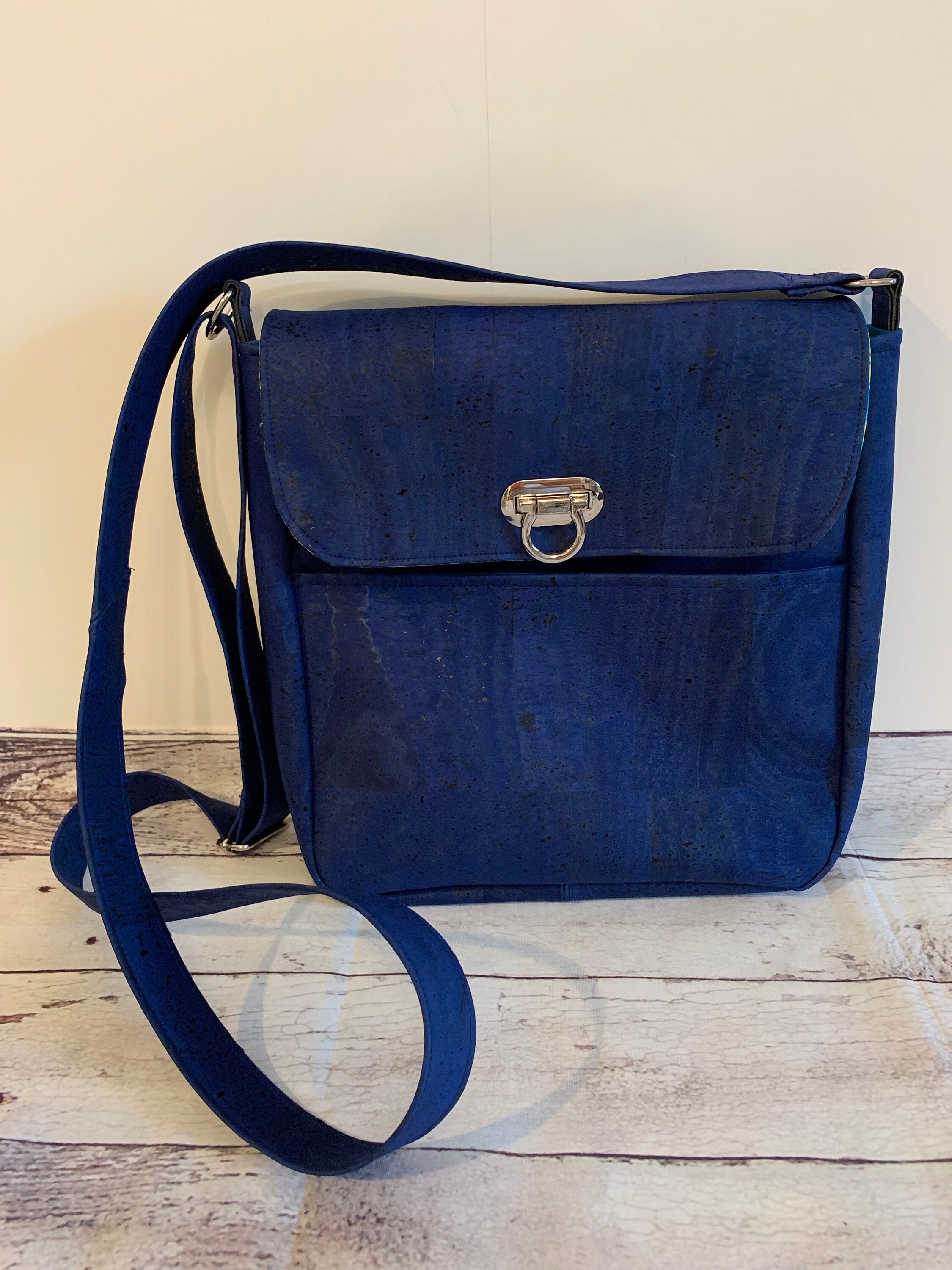 PDF Sewing Pattern Traveler Crossbody Bag , Travel Bag Sewing Pattern ...