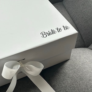 Caja de regalo para despedida de soltera, futura novia, regalo para novia, regalo de boda personalizado, regalo de dama de honor, caja de regalo vacía, 32 x 24 x 10 cm