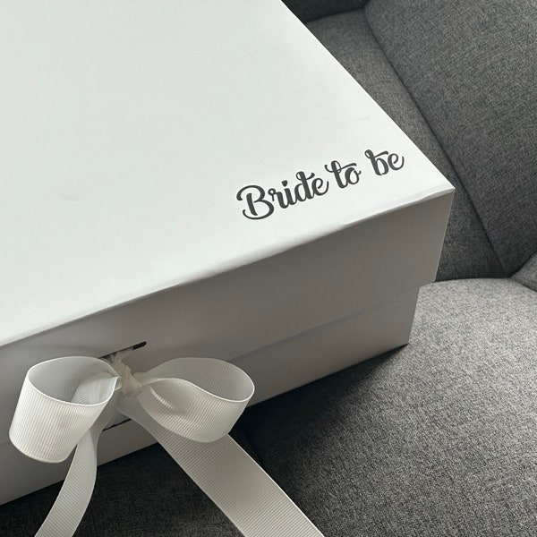 Bridal Shower Gift Box, Bride To Be, Gift For Bride, Personalized Wedding Gift, Bridesmaid Gift, Empty Gift Box, 32 x 24 x 10cm