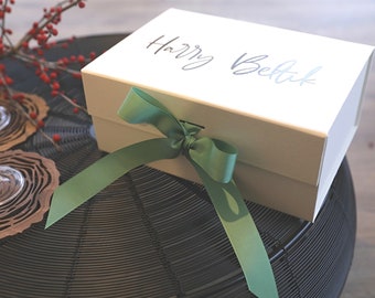 Personalized Folding Gift Box with Magnetic Closure