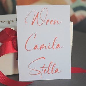 Letras caligráficas en vinilo, pegatinas con nombres escritos a mano, calcomanías de vinilo personalizadas, pegatinas para vidrio, escritura en cajas de regalo
