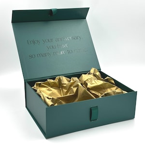 Anniversary Gift Box With Magnetic Closure, Elegant Ribbon Box With Lid, Perfect Present For Spouse Or Couple