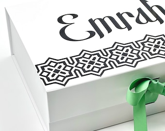 Personalised Arabic Calligraphy Gift Box: Middle Eastern Keepsake
