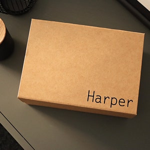 Caja de regalo Kraft de lujo con mensaje, caja de regalo personalizada con nombre, regalo personalizado, regalo para él, caja de regalo rústica, tapa magnética
