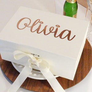 Calcomanías para cajas de regalo, boda rústica, pegatinas de vinilo laminado, decoración manuscrita, caligrafía manuscrita (Reino Unido), etiquetas de nombre personalizadas, regalo personalizado