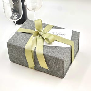 Caixa de presente de aniversário de casamento personalizada com cartão, acabamento em linho de luxo e aba de trava de segurança, caixa de lembrança ecológica