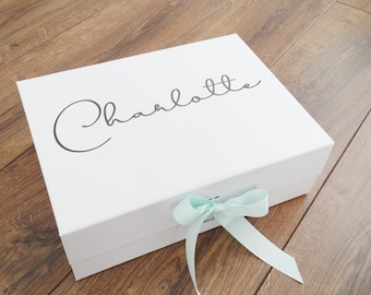 Keepsake Gift Box: Magnetic Closure, Ribbon Tie