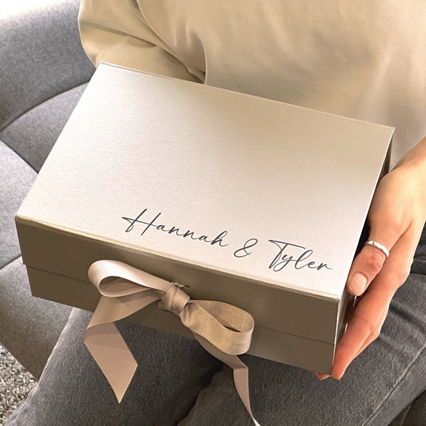 Geschenkbox mit Deckel, personalisierte Jubiläumsgeschenkbox, Geburtstagsgeschenkbox, benutzerdefinierter Text, tiefe Geschenkbox mit Band, Hochzeitsgeschenkbox