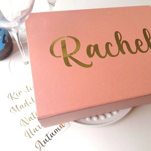 Aangepaste geschenkdoos, naamstickers, trouwbedankje, feestdecor, voorstel bruidsmeisje, aangepaste naamsticker, sticker wijnglas, laptopstickers