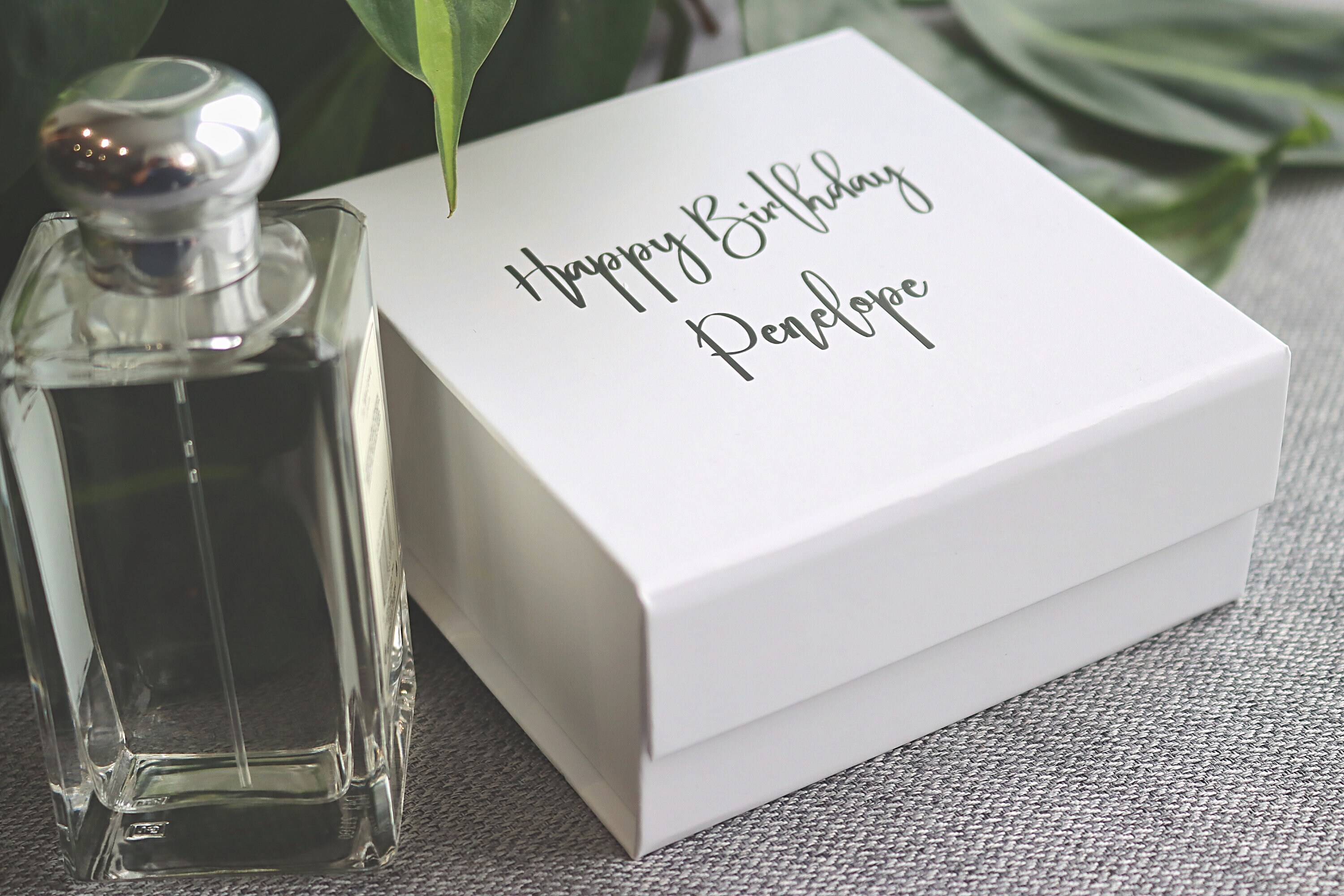 Perfume boxes for sale hot sale