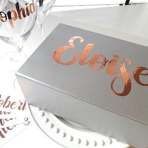 Adesivi con nome impermeabili, adesivi in vinile personalizzati per flauti, scatole regalo, sacchetti regalo, bicchieri da vino