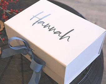 Caja de regalo personalizada de feliz cumpleaños con tapa, regalo personalizado para ella, caja de propuesta de dama de honor, caja de regalo magnética, regalo personalizado