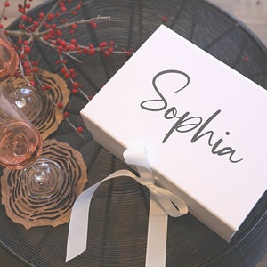Bridesmaid Proposal Gift Box - Personalized Luxury Hamper with Bow, Custom Magnetic Keepsake Box, Elegant Wedding Party Present