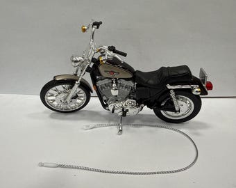 Ornement de moto Harley Davidson 1200 sportster sur mesure / boucle d'ornement pour ventilateur incluse