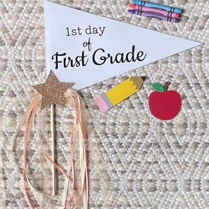 1st Day of First Grade Pennant, First Day of 1st Grade Flag, 2024 Back to School, Photo Prop, Back to School Pennant Photo Prop