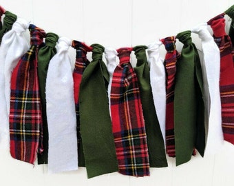 Christmas Plaid Flannel Garland, Green, Red, White, Christmas plaid scrappy Banner, Photo Prop. Mantle Banner, Rustic Banner, Vintage Ragtie