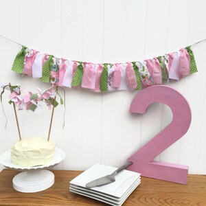 Mini slinger, roze bloem Ragtie mini, foto prop, mini banner, baby of bruiloft douche decor, kinderstoel decor, mini scrappy banner