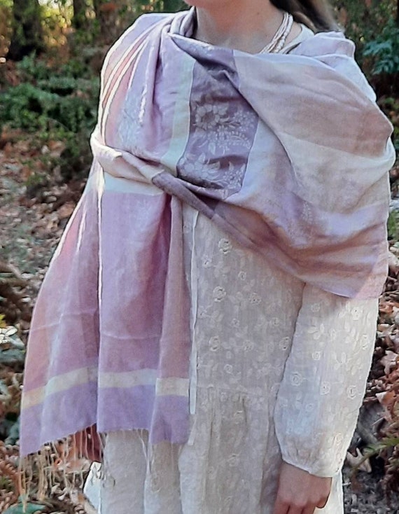 100% silk Light pink and lavender scarf shawl wov… - image 3