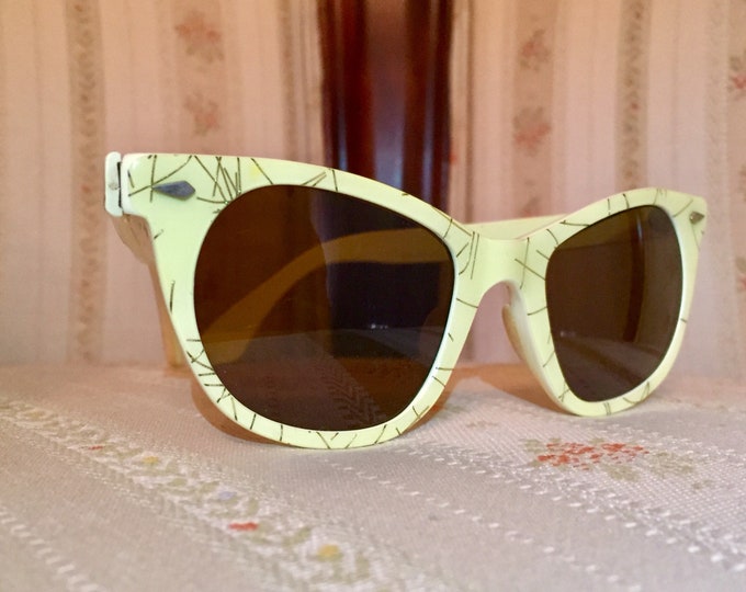 Vintage 60's Golden Accent American Optical Cosmetan Cateye Sunglasses