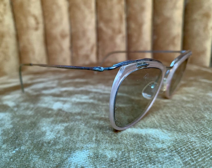 Vintage 50’s Sol Amor Silver Detailed Sunglasses (Small frame)