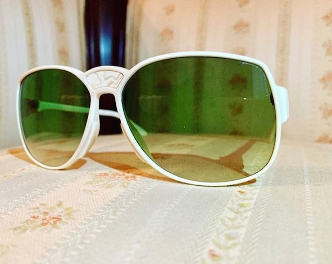 Vintage 70's NOS Rodenstock White Abalone/Mother of Pearl Green lensed Sunglasses