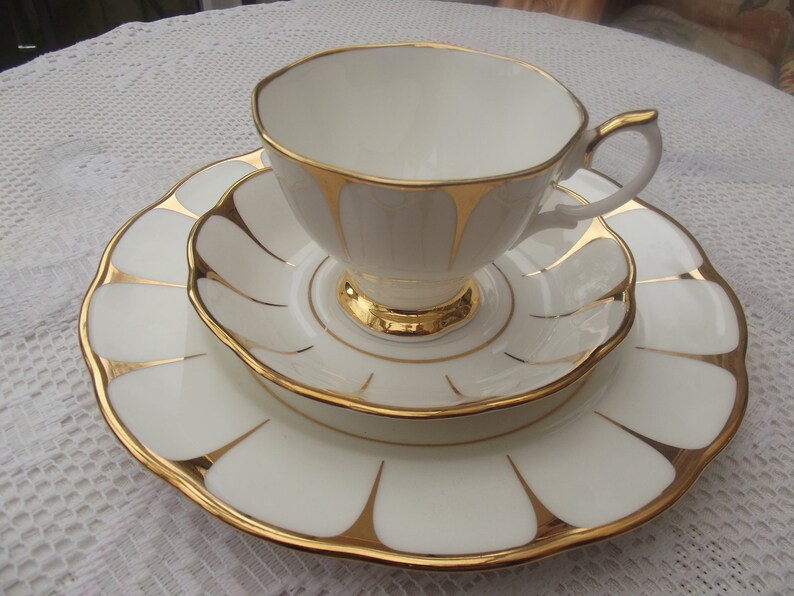 Vintage Royal Vale tea cup and saucer Trio Tea Set White / Etsy