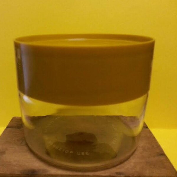 Vintage Screw Top Pyrex Clear Glass Jar with Mustard Plastic Lid