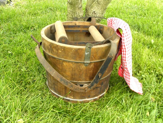 Antique Vintage Galvanized Metal Bucket Pail Primitives Farmhouse
