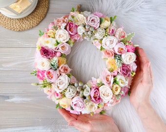 Flower wreath Cute small wreath Summer Wreath 11" Spring wreath Pink Foyer Wreath Home decore Front door