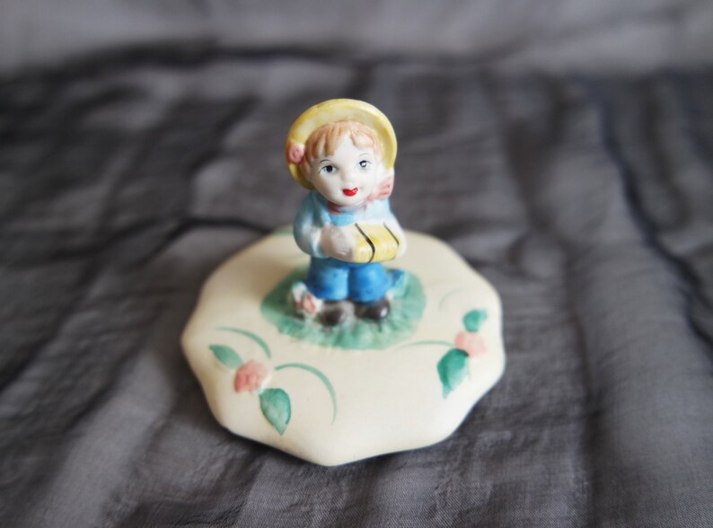 Vintage Decorative Box Small Size Jewerly Box Round Box Romantic box Ceramic small box Ceramic Box Decorative box