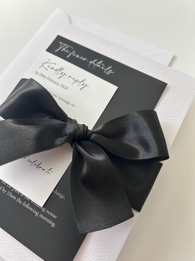 Amber Wedding Invitation | RSVP Card | Invitation bundle | invite with bow belly band | luxury invitations | monochrome invites | envelope imagem 16
