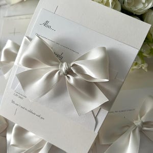 Amber Wedding Invitation | RSVP Card | Invitation bundle | invite with bow belly band | luxury invitations | monochrome invites | envelope imagem 14