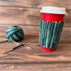Beginner Knitting Pattern for Basic Coffee Cozy, Worsted Yarn Cup Sleeve, Eco-Friendly Mug Warmer imagen 4
