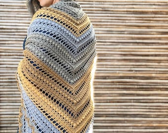 Autunno Crochet Shawl Pattern PDF - Intermediate DK Yarn Triangle Pattern