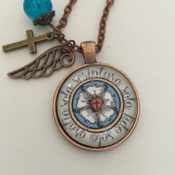 Luther's Seal, Luther's Rose with Latin Solas inscription,vintage Luther's Seal in copper setting, glass pendant necklace with charms
