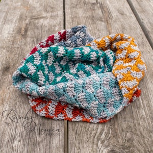 Cobblestone Cowl, crochet cowl pattern, crochet pattern, cowl pattern, crochet cowl, colorful crochet cowl, crocheted cowl, scarf pattern