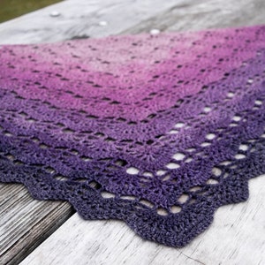 Sugar Plum Shawl, crochet shawl pattern, crochet pattern, shawl pattern, written pattern, charted pattern, charted crochet, triangle shawl imagen 3