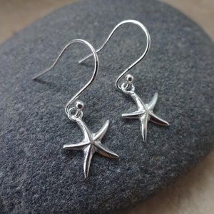 Dainty Starfish earrings, sterling silver, 925, silver drop earrings, starfish jewellery, starfish gift, sea life earrings, starfish, gift