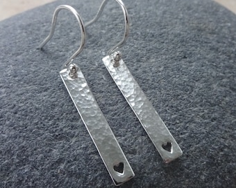 Boucles d'oreilles pendantes en argent sterling, longues découpes rectangulaires en forme de coeur