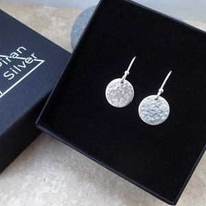 Sterling silver hammered disc drop earrings, round hammered drop earrings, silver earrings, sennen earrings, gift, gift for her