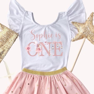 Tenue tutu personnalisée Fairy One pour 1er anniversaire de fille avec couronne et baguette étoilée, tenue pour gâteau scintillant rose et feuille d'or pour 1er anniversaire
